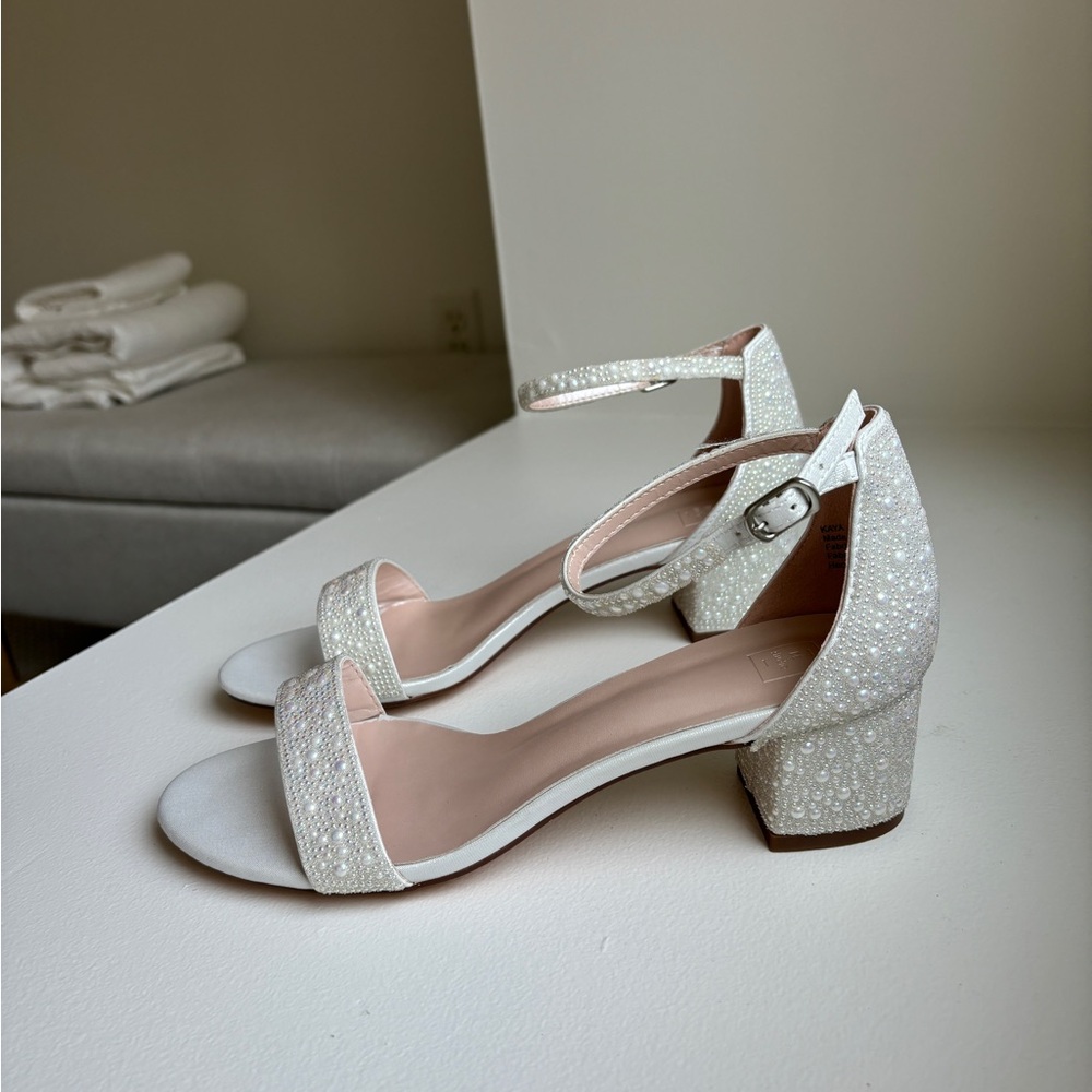 Elegant White Block Heel Sandals